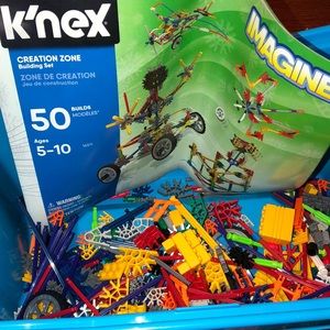 417 piece K’nex creation zone building set